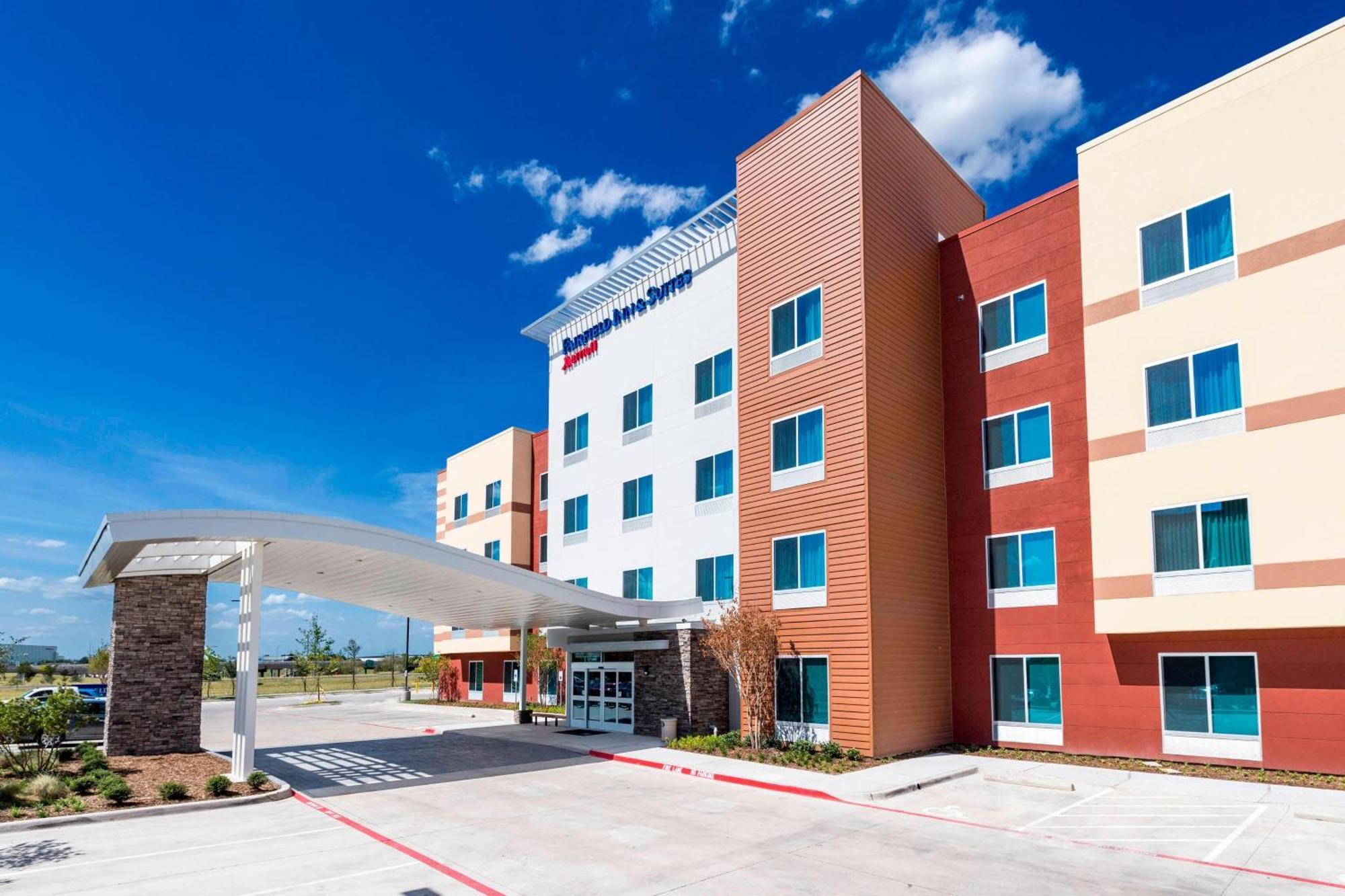 Fairfield Inn & Suites By Marriott Dallas Waxahachie Exterior foto