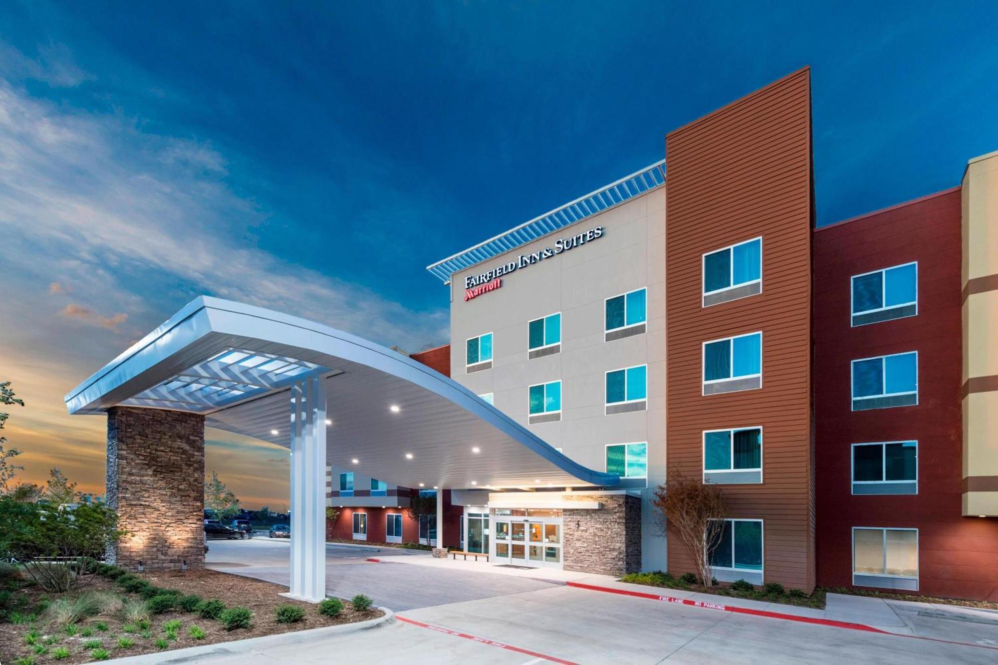 Fairfield Inn & Suites By Marriott Dallas Waxahachie Exterior foto